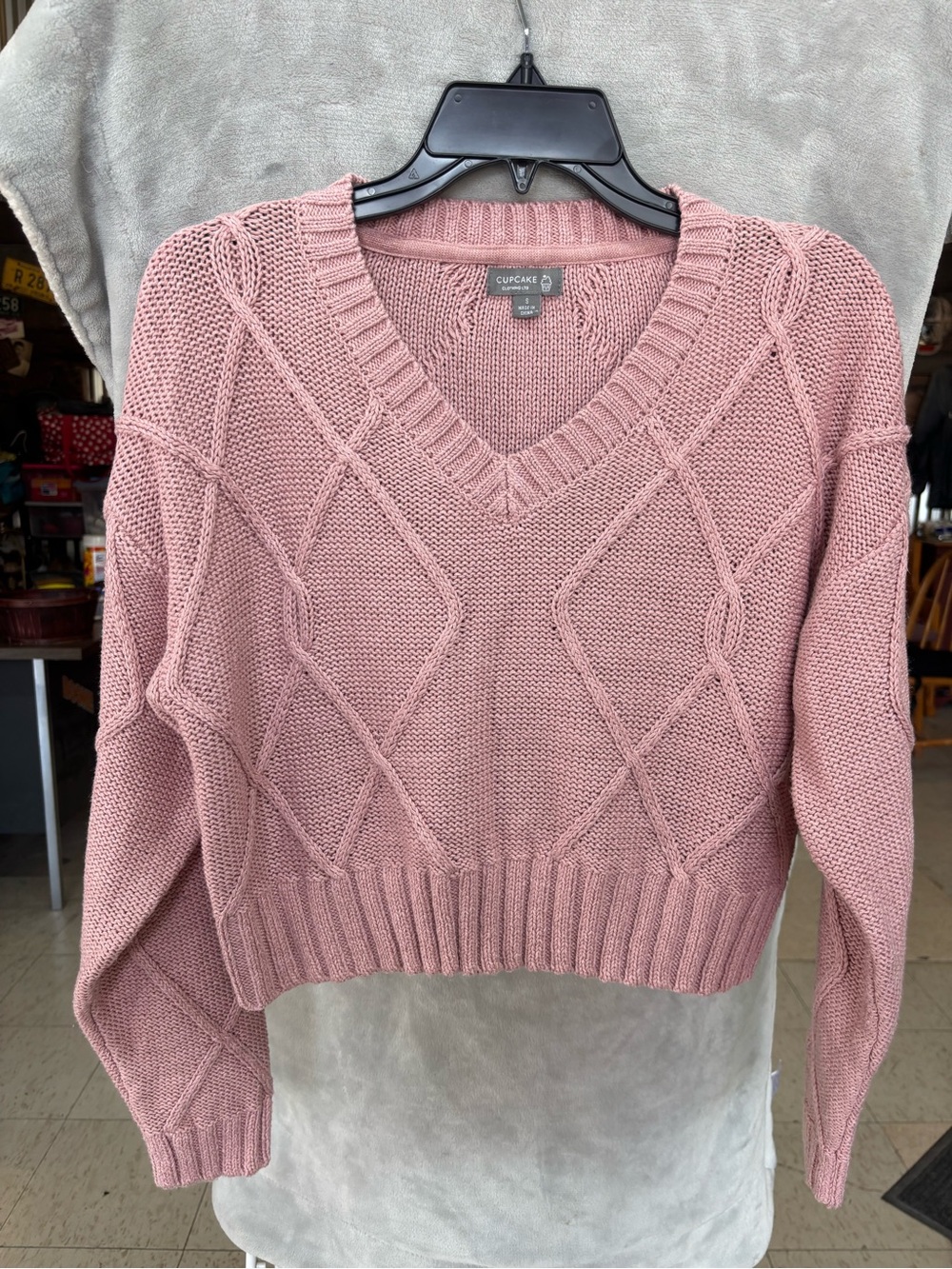 Cake Mauve Pink V-Neck Cable Knit Sweater - Women's